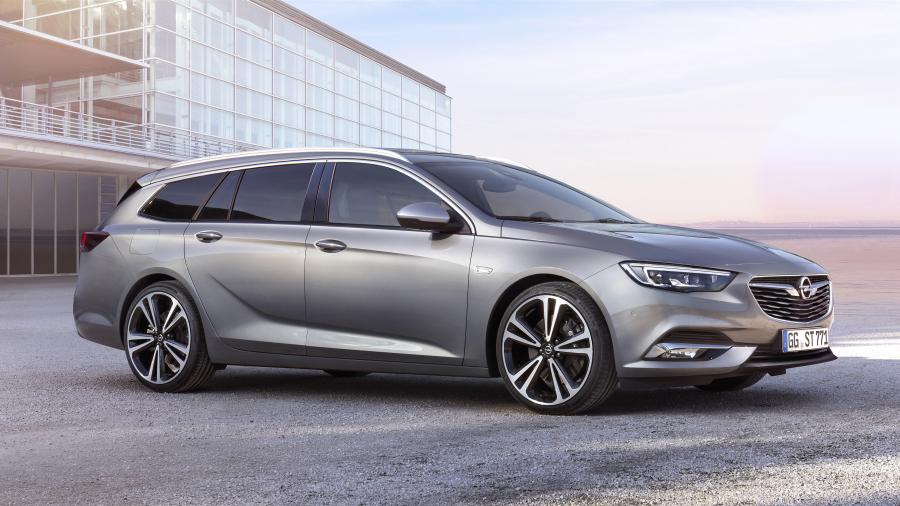  Opel Insignia Sports Tourer Turbo 4x4 2017 года  (фото 2 из 13)